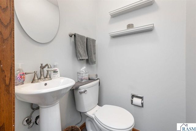 1805 Marie Lane, North Mankato, MN 56003