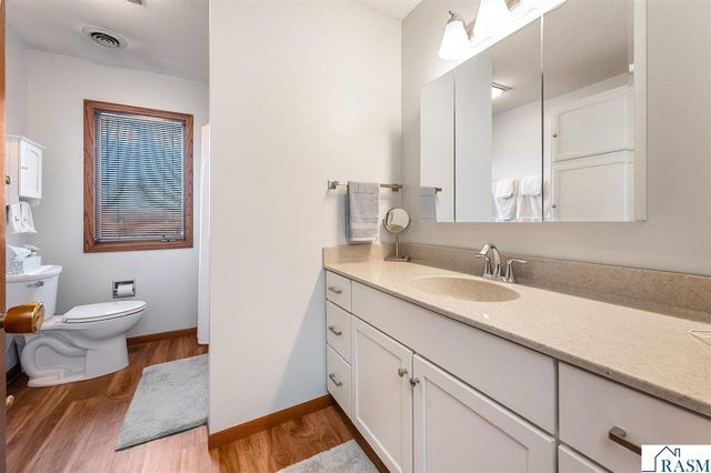 1805 Marie Lane, North Mankato, MN 56003