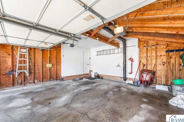 1805 Marie Lane, North Mankato, MN 56003