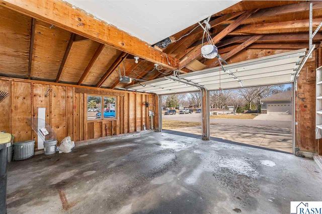 1805 Marie Lane, North Mankato, MN 56003