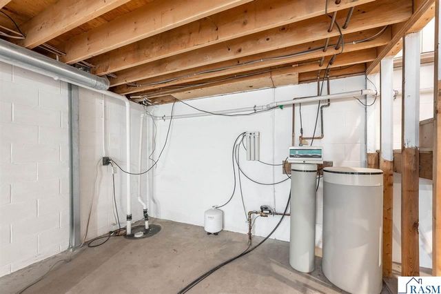 1805 Marie Lane, North Mankato, MN 56003