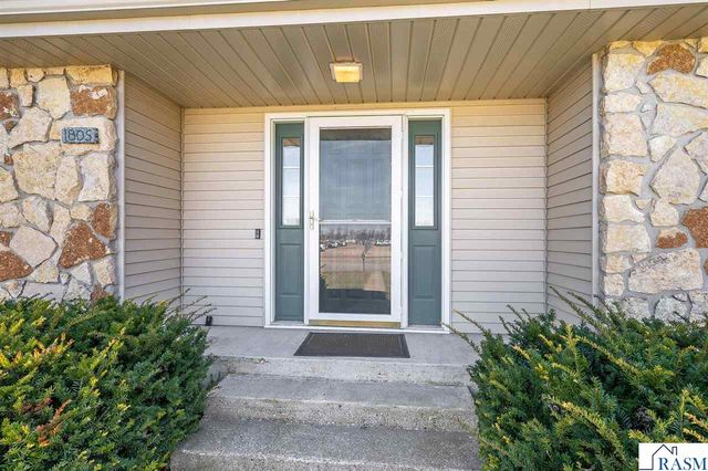 1805 Marie Lane, North Mankato, MN 56003