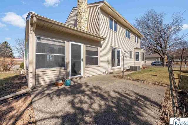 1805 Marie Lane, North Mankato, MN 56003