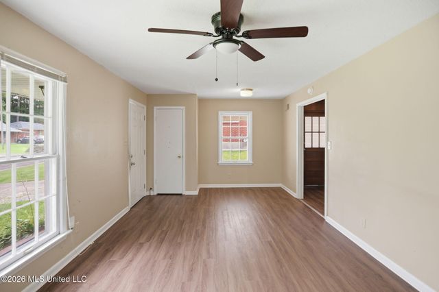 8903 Yorktown Drive, Southaven, MS 38671
