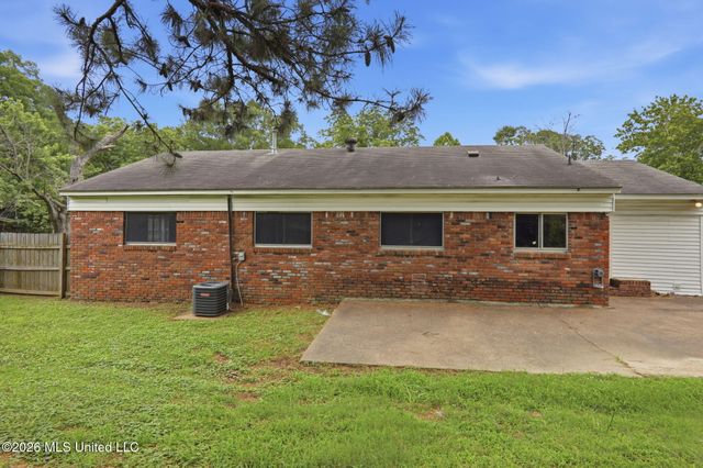 8903 Yorktown Drive, Southaven, MS 38671