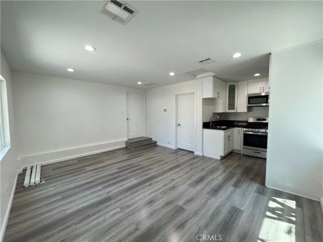 6201 Goodland Avenue, North Hollywood, CA 91606