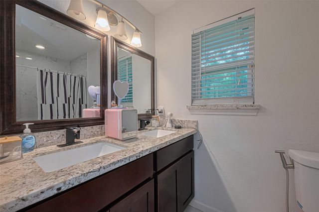 12602 Westleigh Drive, Houston, TX 77077