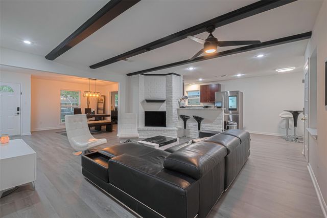 12602 Westleigh Drive, Houston, TX 77077