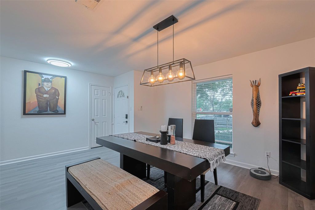 12602 Westleigh Drive, Houston, TX 77077