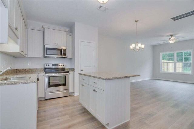 317 NW Bordeaux Drive, Thomson, GA 30824