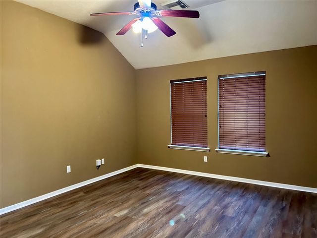 10806 Tobar Falls Circle, Houston, TX 77064