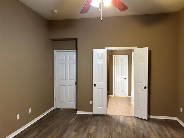 10806 Tobar Falls Circle, Houston, TX 77064