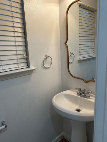10806 Tobar Falls Circle, Houston, TX 77064