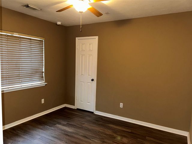 10806 Tobar Falls Circle, Houston, TX 77064