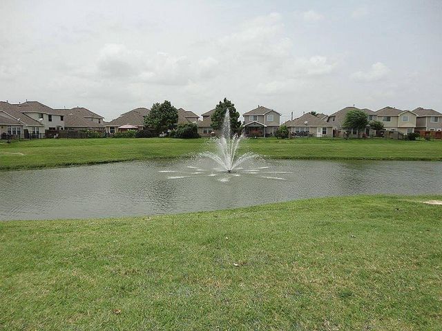 10806 Tobar Falls Circle, Houston, TX 77064