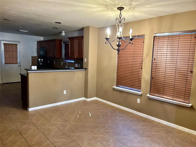10806 Tobar Falls Circle, Houston, TX 77064