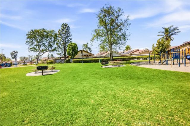 3709 Country Oaks Loop E, Ontario, CA 91761