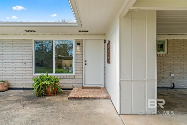 410 W Verbena Avenue, Foley, AL 36535