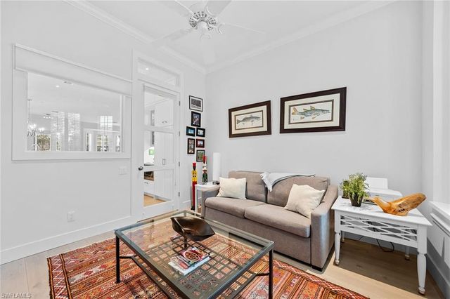 443 8th AVE S 104, Naples, FL 34102