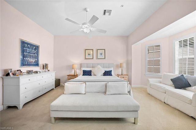 443 8th AVE S 104, Naples, FL 34102