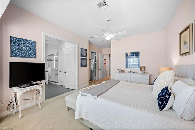 443 8th AVE S 104, Naples, FL 34102