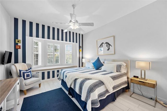 443 8th AVE S 104, Naples, FL 34102