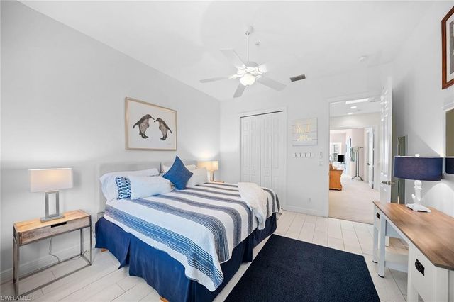 443 8th AVE S 104, Naples, FL 34102