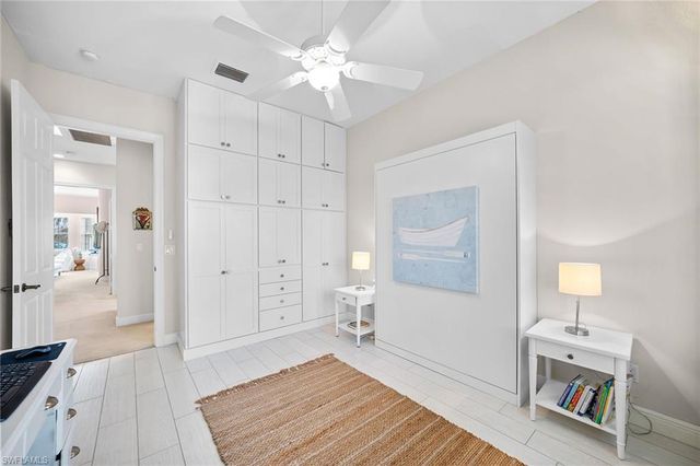 443 8th AVE S 104, Naples, FL 34102