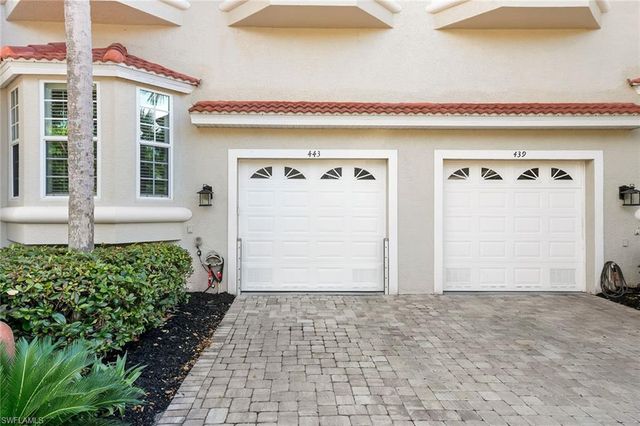 443 8th AVE S 104, Naples, FL 34102