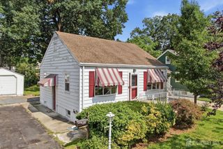 42 Brookwood Road, Spotswood, NJ 08884