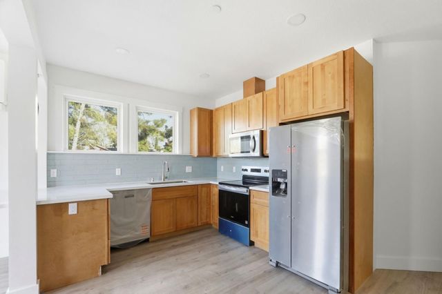 140 E Reed Street 4, San Jose, CA 95112