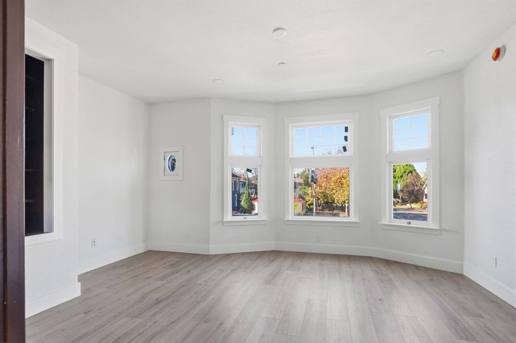 140 E Reed Street 4, San Jose, CA 95112