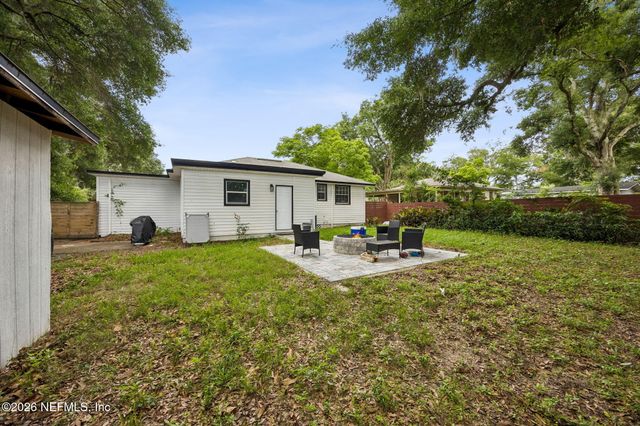 6535 BRANDEMERE Road N, Jacksonville, FL 32211
