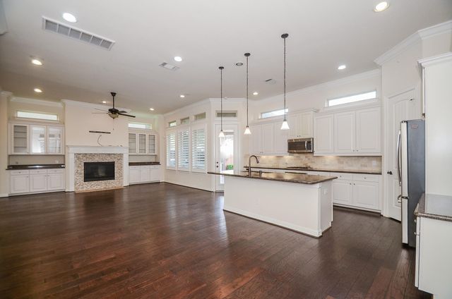 13216 Dartmoor Terrace Drive, Houston, TX 77077