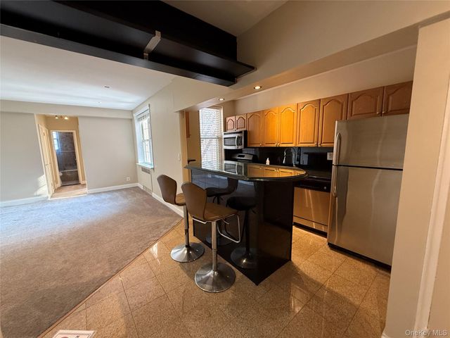 796 Bronx River Road B38, Bronxville, NY 10708