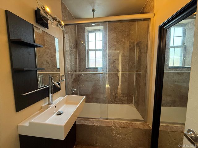 796 Bronx River Road B38, Bronxville, NY 10708