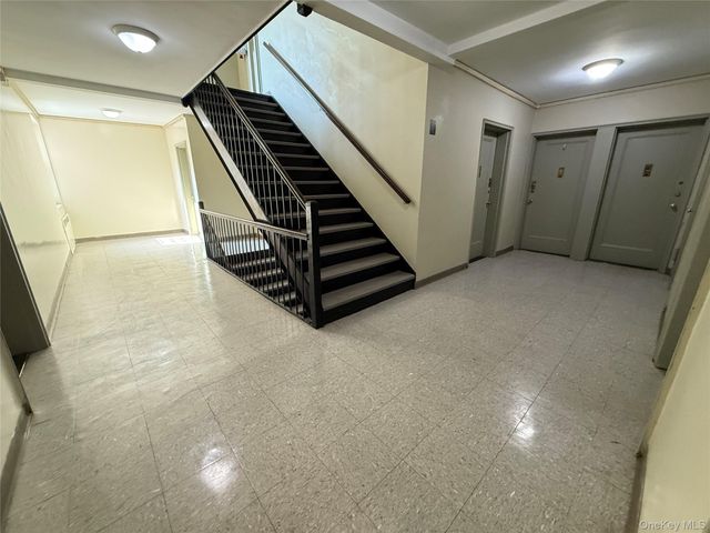 796 Bronx River Road B38, Bronxville, NY 10708