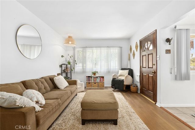 2129 N Pepper Street, Burbank, CA 91505