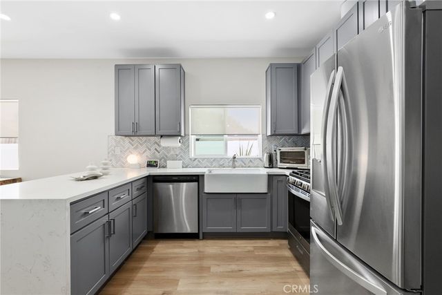 2129 N Pepper Street, Burbank, CA 91505