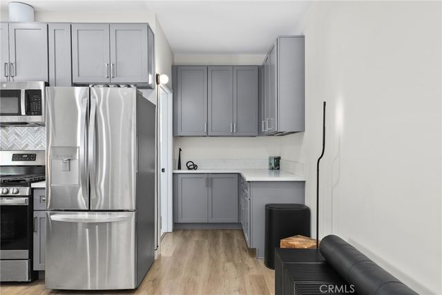 2129 N Pepper Street, Burbank, CA 91505