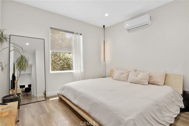 2129 N Pepper Street, Burbank, CA 91505