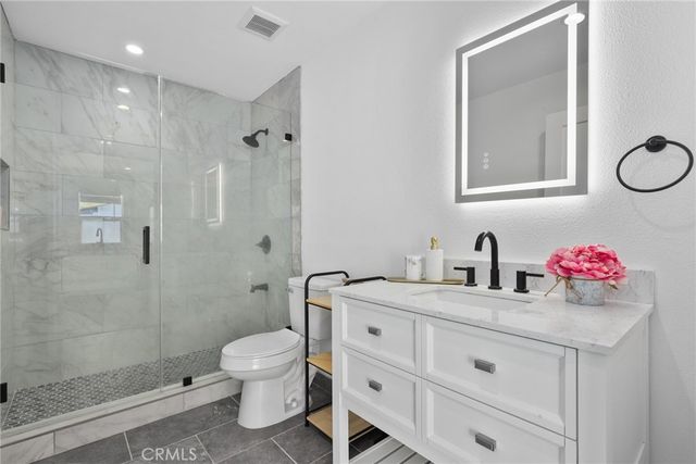 2129 N Pepper Street, Burbank, CA 91505