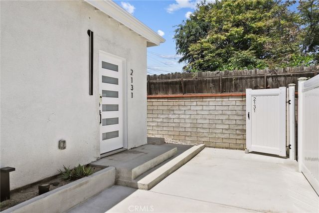 2129 N Pepper Street, Burbank, CA 91505