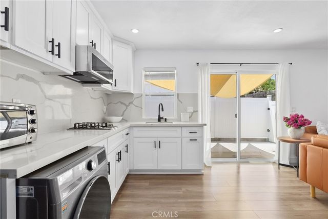 2129 N Pepper Street, Burbank, CA 91505