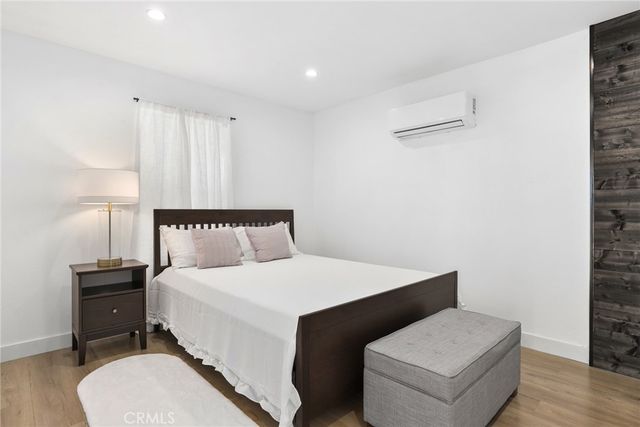 2129 N Pepper Street, Burbank, CA 91505