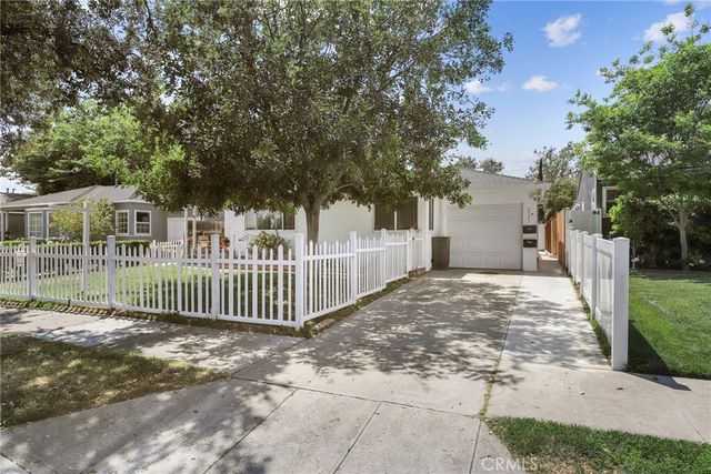 2129 N Pepper Street, Burbank, CA 91505