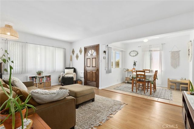 2129 N Pepper Street, Burbank, CA 91505