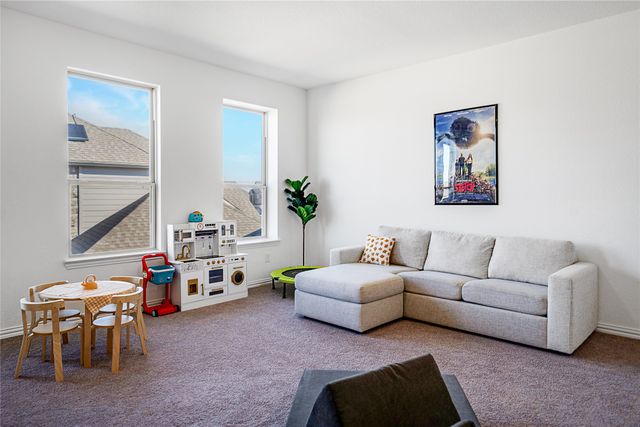 1501 White Water Way, Aubrey, TX 76227