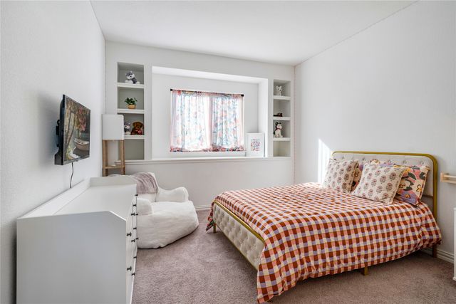 1501 White Water Way, Aubrey, TX 76227