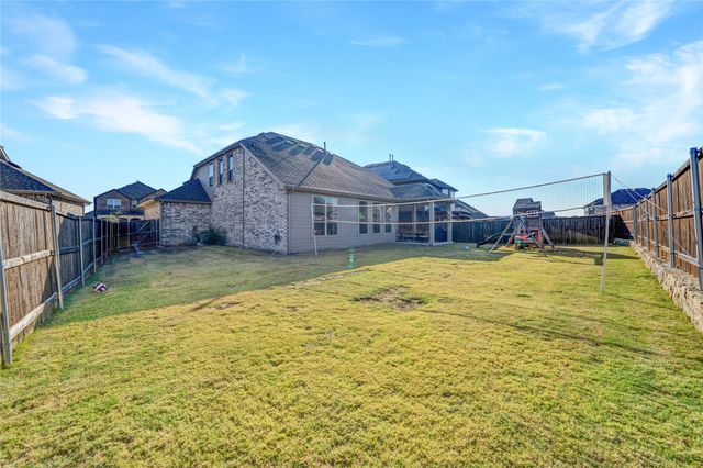 1501 White Water Way, Aubrey, TX 76227